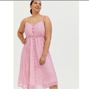 I’m in search of this Torrid dress size 4x or 5x
